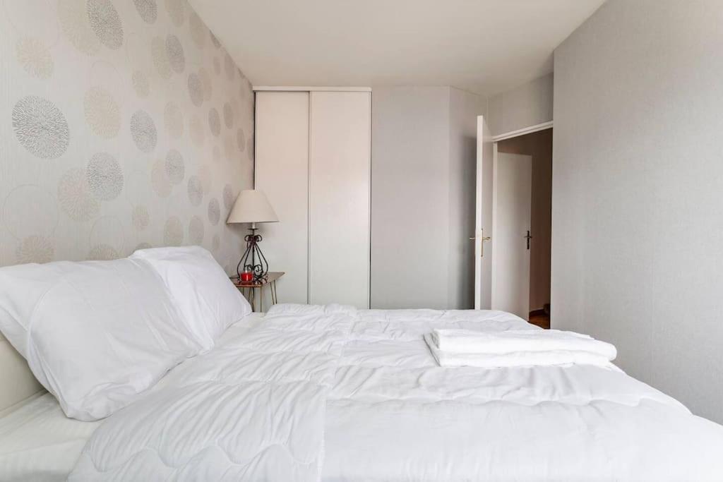 Grand Moderne 82 M Orly