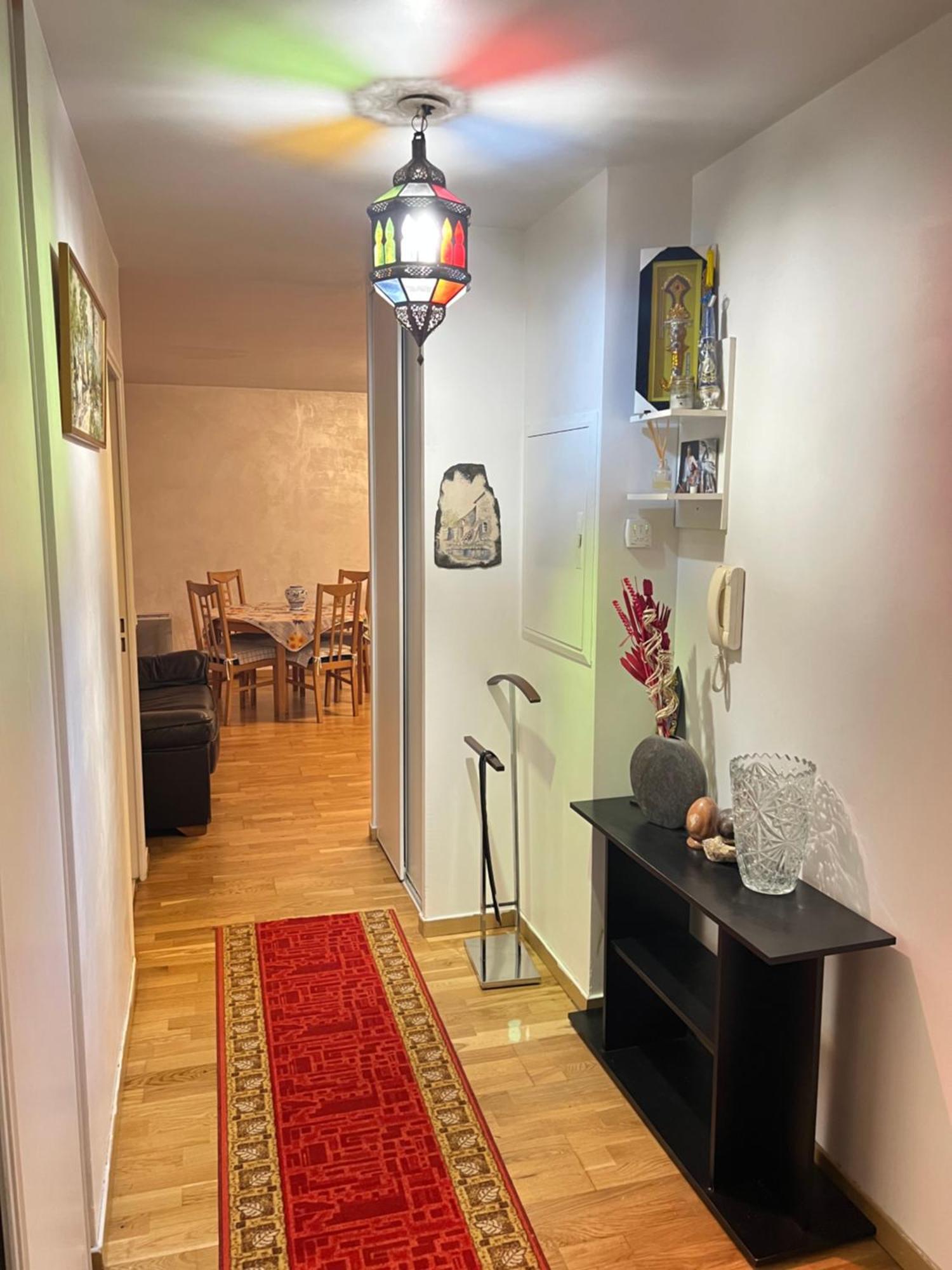 Grand Moderne 82 M Apartment *